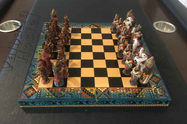Tabuleiro de xadrez do Valhalla Hostel Florianópolis